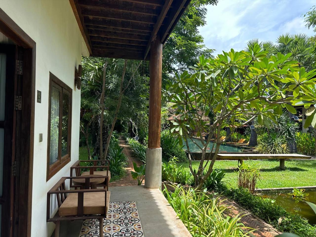 Dontrei Angkor Hotel 4*